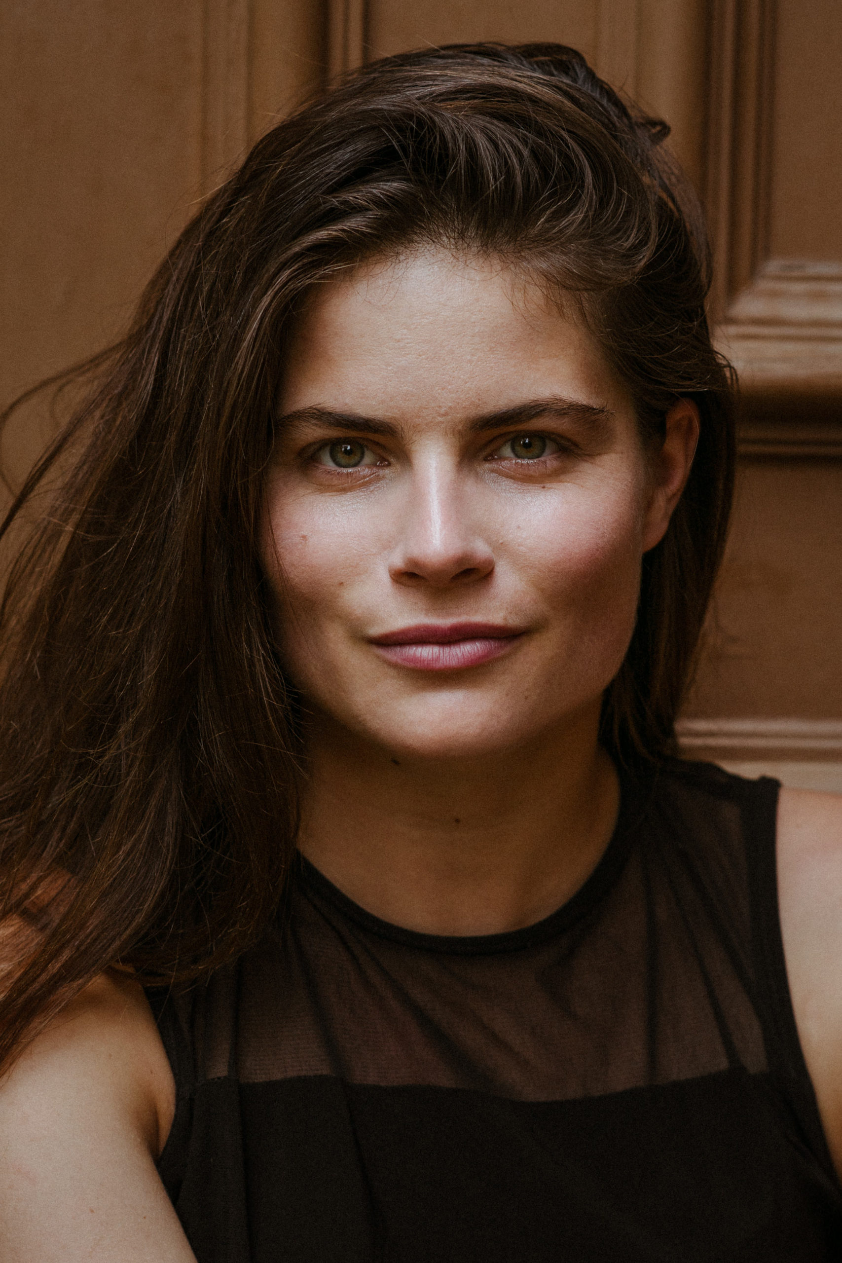 Headshot von Schauspielerin Luise Hipp